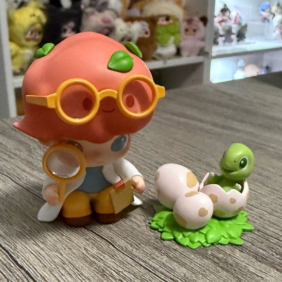 Dimoo figure - Picture 2 of 2